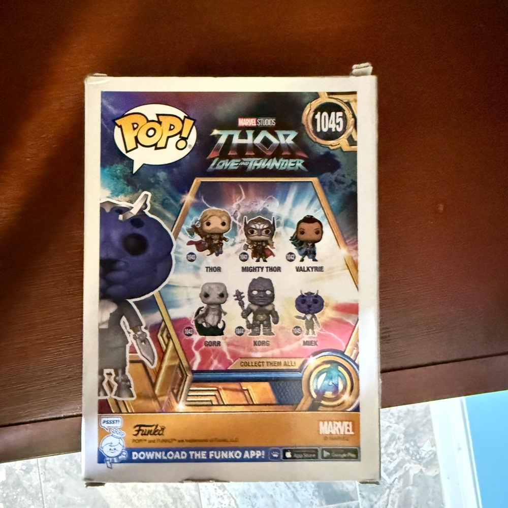 Funko Box with Multicolor Design - Picture 2 of 4